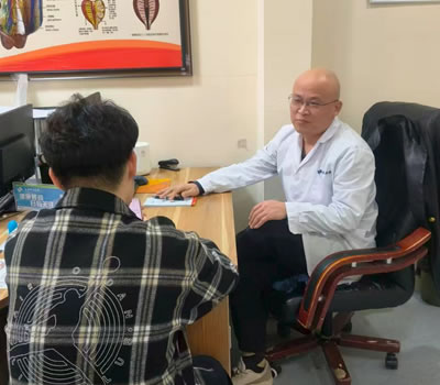 阿坝藏族羌族自治州|男科医师高朋磊：守护男性健康，专业男科诊疗